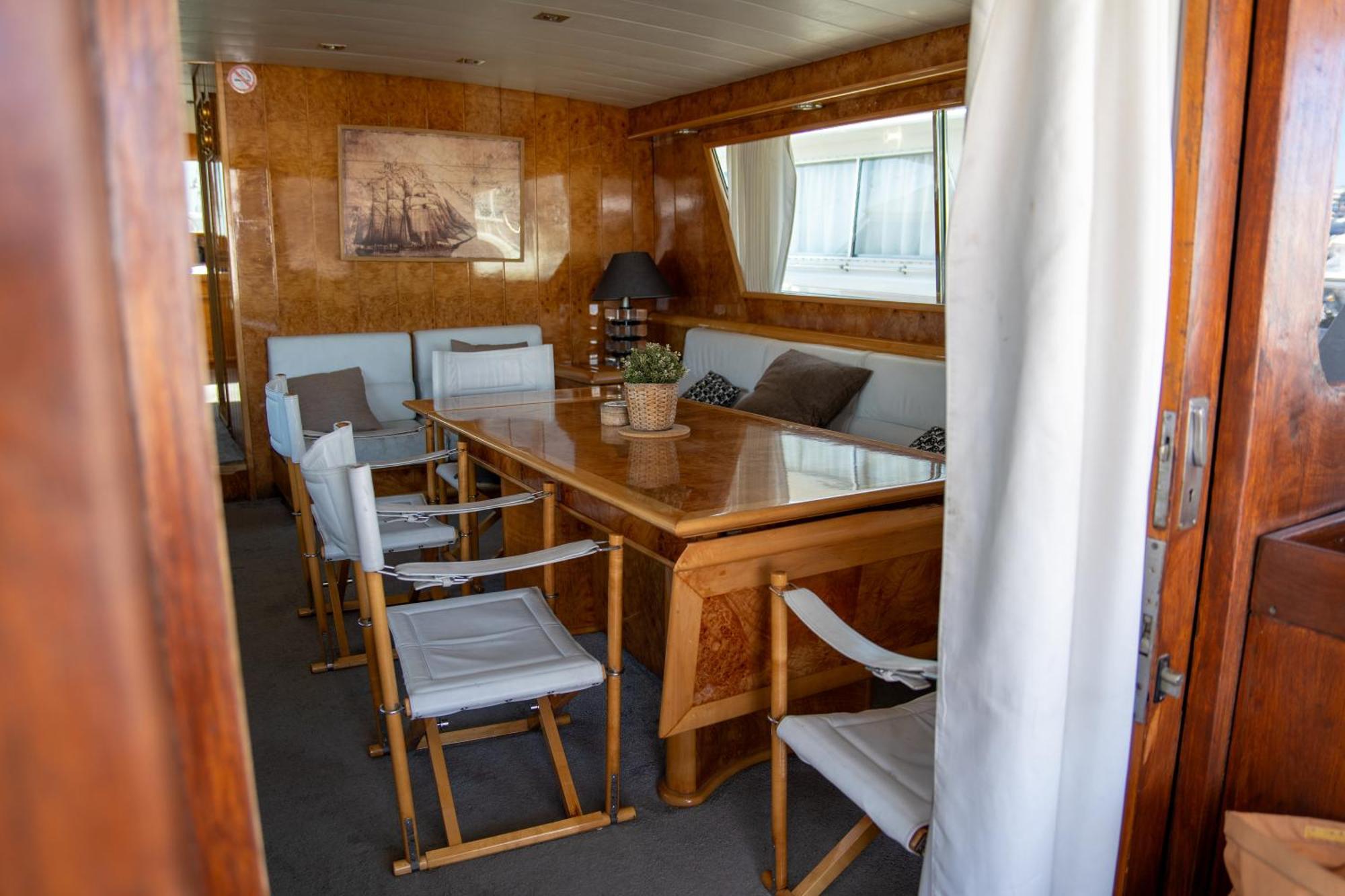 Boat Aloha Hotel Sant Adria de Besos Exterior photo